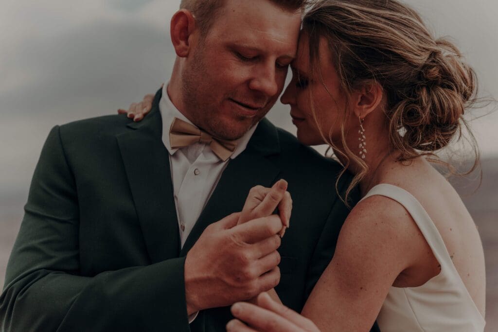 intimate elopement in Moab, Utah at dead horse state park